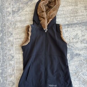 Marmot Black Vest with Brown Faux Fur Hood